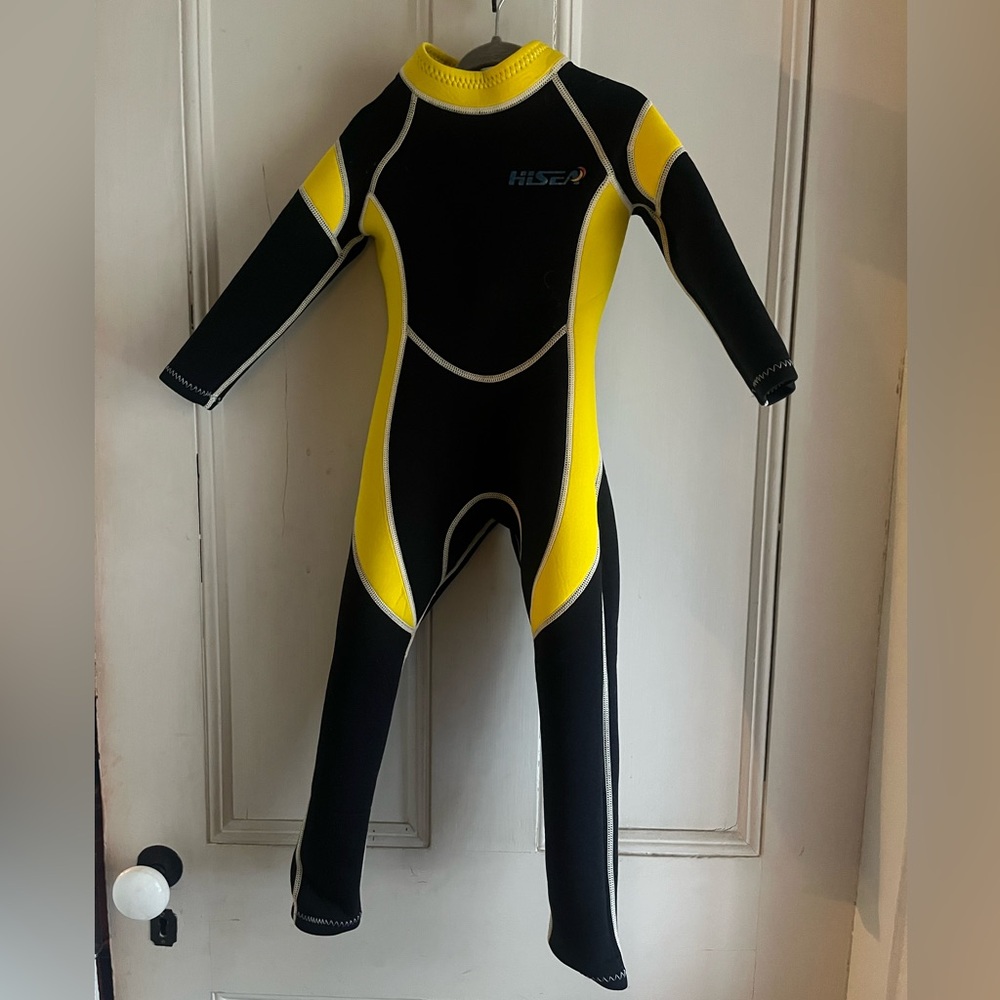 Kids wetsuit.  Perfect for swim classes.